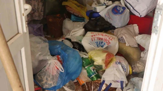 Nazilli Belediyesi çöp evi temizledi: '4 kamyon çöp çıktı'