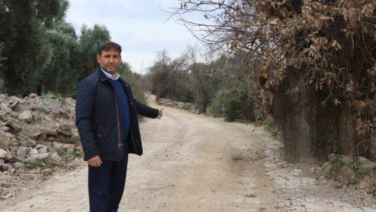 Nazilli Belediyesi Demirciler Mahallesi'ndeki yeni yol yapım çalışmalarını tamamladı