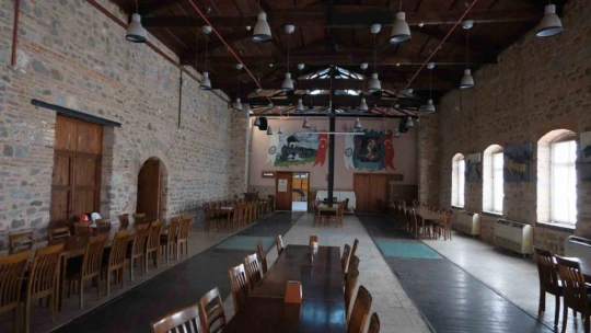 Nazilli Belediyesi Hangar Kafe'yi yeniledi