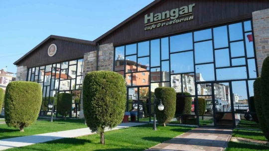 Nazilli Belediyesi Hangar Kafe'yi yeniledi