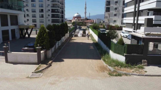 Nazilli Belediyesi ilçe genelinde yol çalışmalarına hız verdi