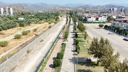 Nazilli Belediyesi'nden Dallıca Çayı'nda kapsamlı çalışma