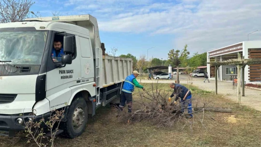 Nazilli Belediyesi'nden, İsabeyli Kampüsü'nde temizlik çalışması