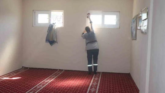 Nazilli Belediyesi'nden kapalı pazar mescitlerinde kapsamlı temizlik