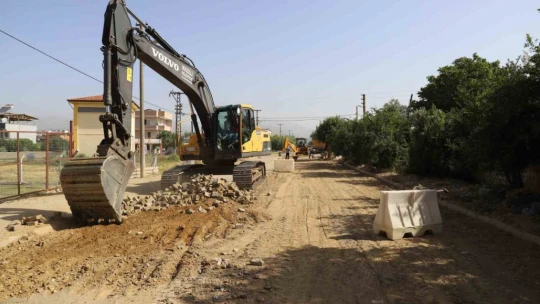 Nazilli Belediyesi'nden Sümer'de yol çalışması gerçekleştiriyor