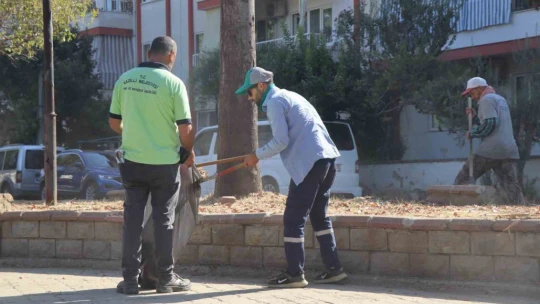 Nazilli Belediyesi'nden Sümer Mahallesi'nde bakım ve temizlik çalışması