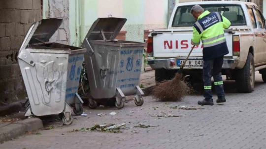 Nazilli Belediyesi'nden Turan Mahallesi'nde kapsamlı temizlik çalışması