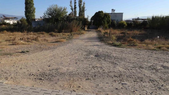 Nazilli Belediyesi'nden yol çalışmalarına yoğun mesai