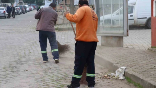 Nazilli Belediyesi'nin temizlik çalışmaları sürüyor