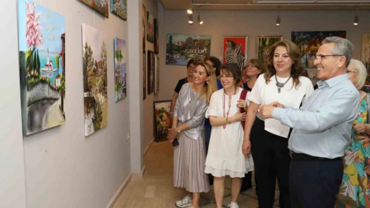 Nazilli Belediyesi yağlı boya resim kursu öğrencileri hünerlerini sergiledi