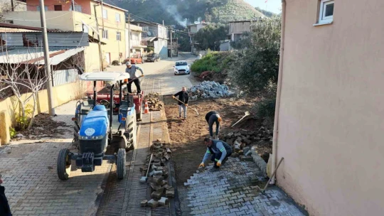 Nazilli Belediyesi yeni yılın ilk gününden dört mahallede çalışmaya başladı