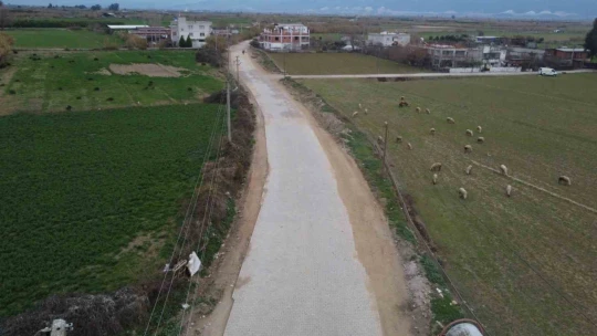 Nazilli Belediyesi yol çalışmalarına aralıksız devam ediyor