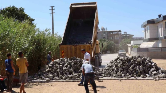 Nazilli Belediyesi yol yapım çalışmalarına devam ediyor