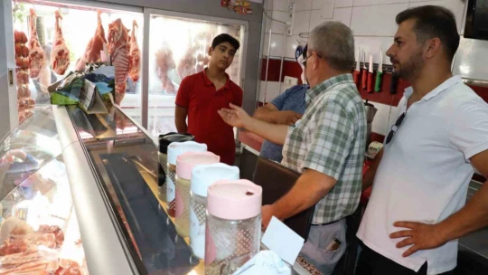 Nazilli Belediyesi Zabıta Müdürlüğü ekipleri kasapları denetledi