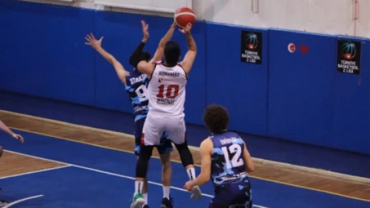 Nazilli Belediyespor Basketbol Takımı grubunu lider tamamladı.