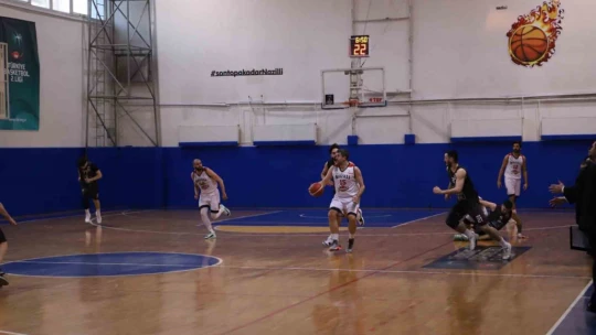 Nazilli Belediyespor Erkek Basketbol Takımı önde başladı
