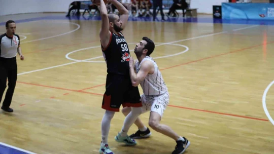 Nazilli Belediyespor Erkek Basketbol Takımı adını son 8 takım arasına yazdırdı