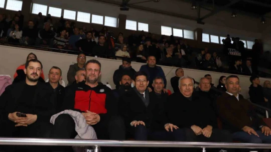 Nazilli Belediyespor Voleybol Takımı Play-Off'larda