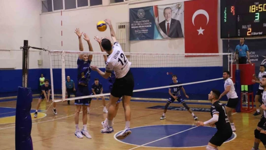 Nazilli Belediyespor Voleybol Takımı Play-Off'larda