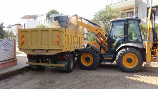 Nazilli Cumhuriyet Mahallesi'nde yol çalışması başlatıldı