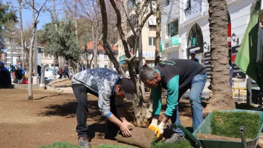 Nazilli Cumhuriyet Meydanı yenilendi