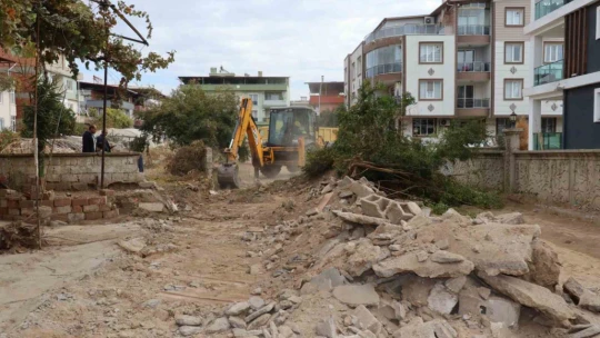 Nazilli'de 2024 yılı için planlanan yol çalışmaları bir bir tamamlanıyor