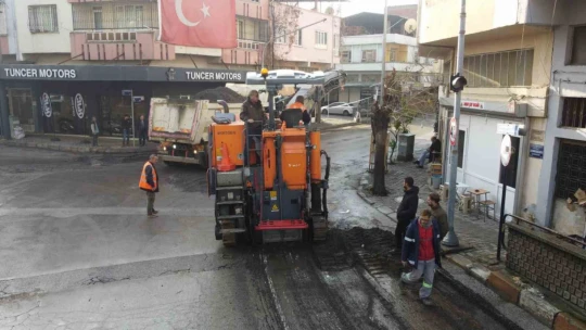 Nazilli'de altyapısı yetersiz olan cadde yenileniyor