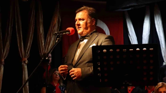 Nazilli'de Ata'ya saygı konseri düzenlendi