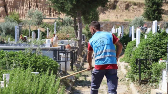 Nazilli'de bayram temizliği başladı