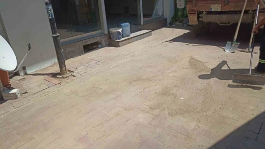 Nazilli'de belediye ekiplerinden 'hafta sonu' mesaisi