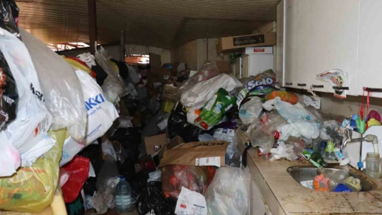 Nazilli'de çöp ev yedinci kez temizlendi