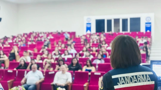 Nazilli'de jandarmadan öğrencilere bilgilendirme
