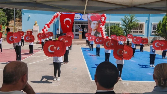 Nazilli'de karne sevinci