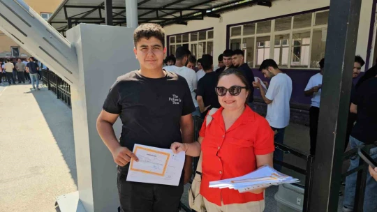Nazilli'de karne töreninde bir ilk yaşandı