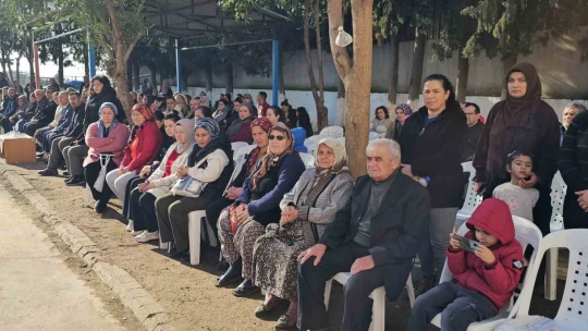 Nazilli'de öğrenciler karne sevinci yaşadı