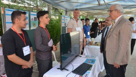 Nazilli'de öğrenciler projelerini görücüye çıkardı