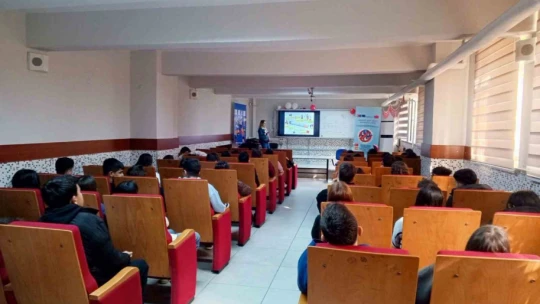 Nazilli'de öğrencilere 'Sigara ve Bağımlılıkla Mücadele Eğitimi' verildi
