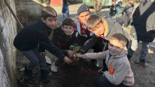 Nazilli'de öğrencilere doğa sevgisi anlatıldı