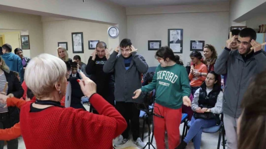 Nazilli'de Otizm Orkestrası ve Korosu kuruldu