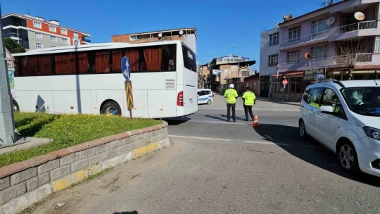 Nazilli'de otobüs motosiklete çarptı: 1 ölü