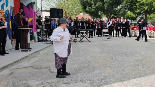 Nazilli'de özel çocuklar hünerlerini sergiledi
