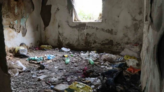 Nazilli'de tehlike oluşturan 10 metruk bina yıkıldı