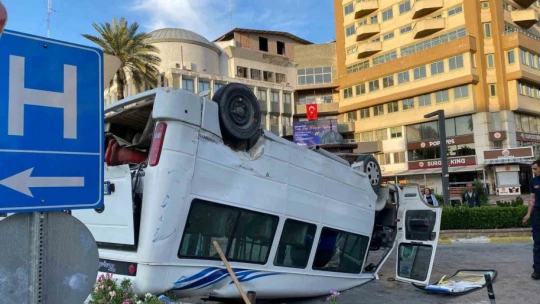 Nazilli'de trafik kazası: 3 yaralı