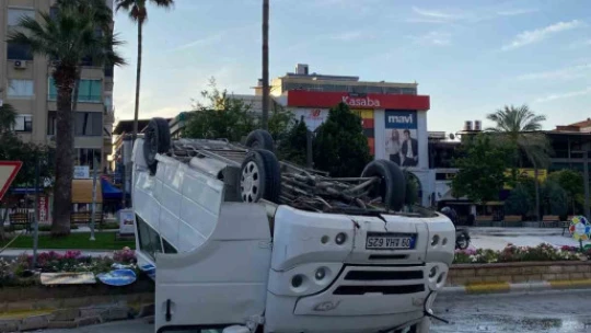 Nazilli'de trafik kazası: 3 yaralı