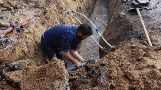 Nazilli'de yağmurlama hattı çalışmaları sürüyor