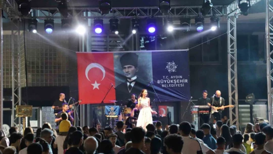 Nazilli'de yaz konseri ilgi gördü
