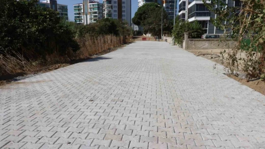 Nazilli'de yol çalışmaları sürüyor