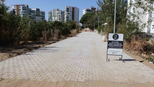 Nazilli'de yol çalışmaları sürüyor
