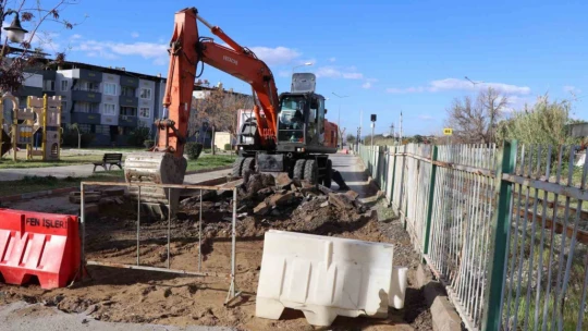 Nazilli'de yol çalışmaları sürüyor