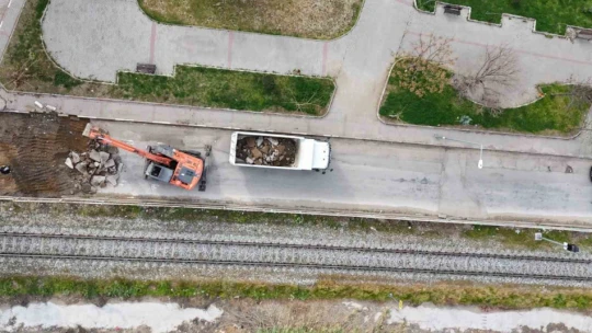 Nazilli'de yol çalışmaları sürüyor